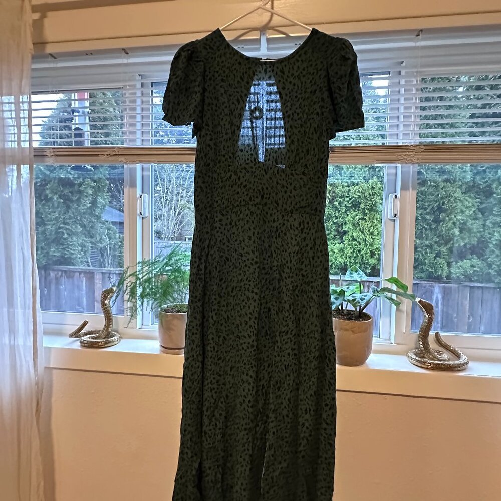 Green leopard print dress